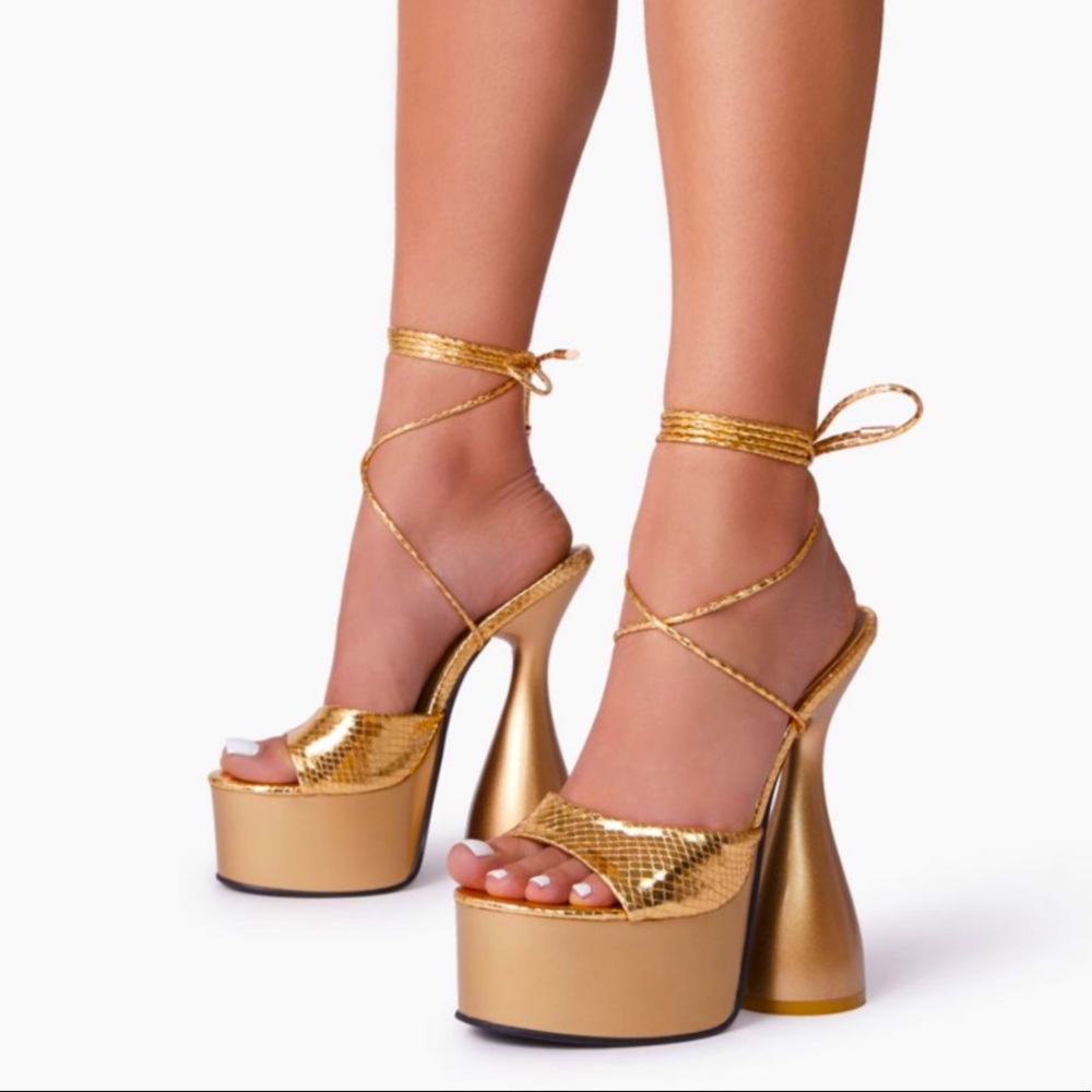 NWT - LACE UP PEEP TOE PLATFORM STATEMENT HEEL IN GOLD SNAKE PRINT FAUX LEATHER